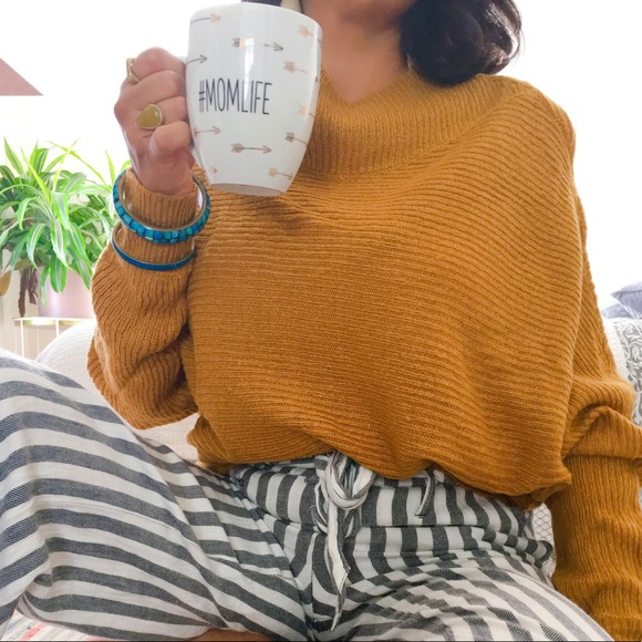 🆕 LAST ONE!! Oversized Knit Sweater - Picture 4 of 7